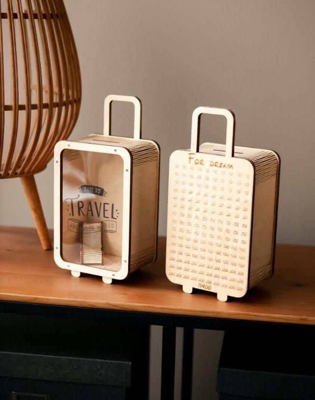 Travel Money: Saving Bag